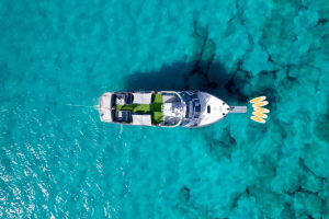 Theboat